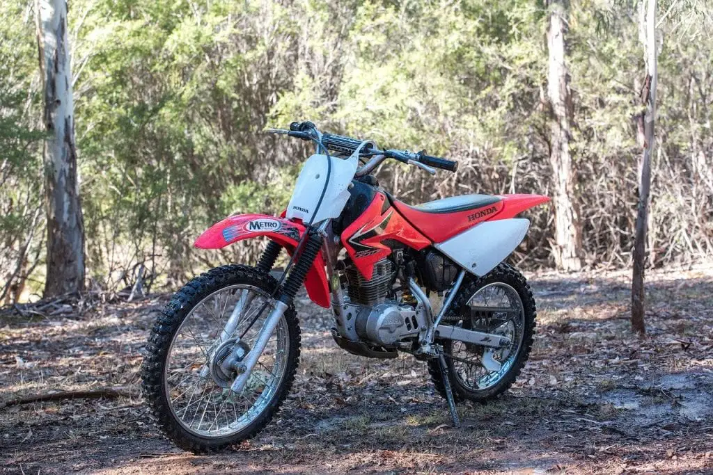 How to Start a Dirt Bike That Has Been Sitting