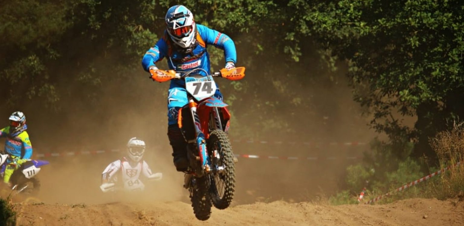 how-to-paint-a-dirt-bike-helmet-dirt-bike-moto